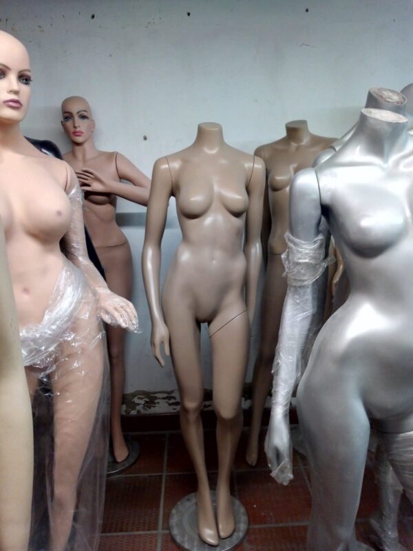 maniquies maquillados - Imagen 6
